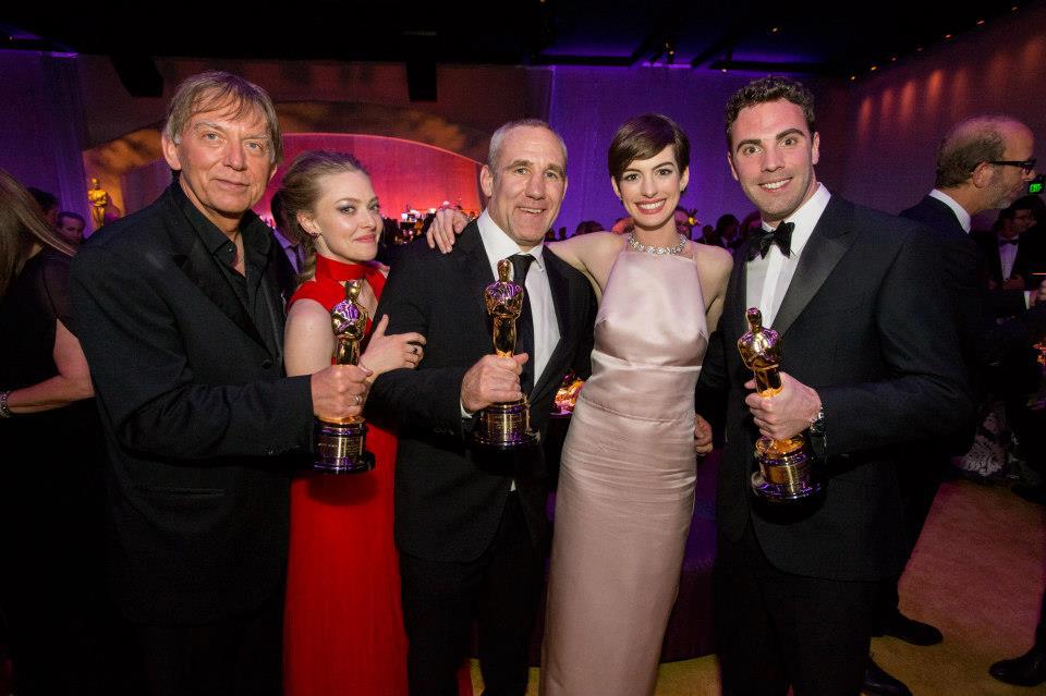 Les Miserables Win 3 Oscars at the Oscars 2013 with Anne Hathaway